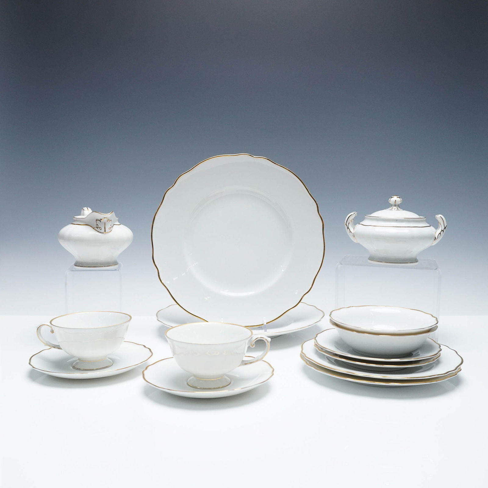 14pc K&A KKrautheim Selb Bavaria Heritage Dining Set (1 of 7)