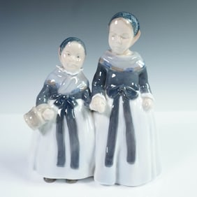 Royal Copenhagen Figurine, Amager Girls