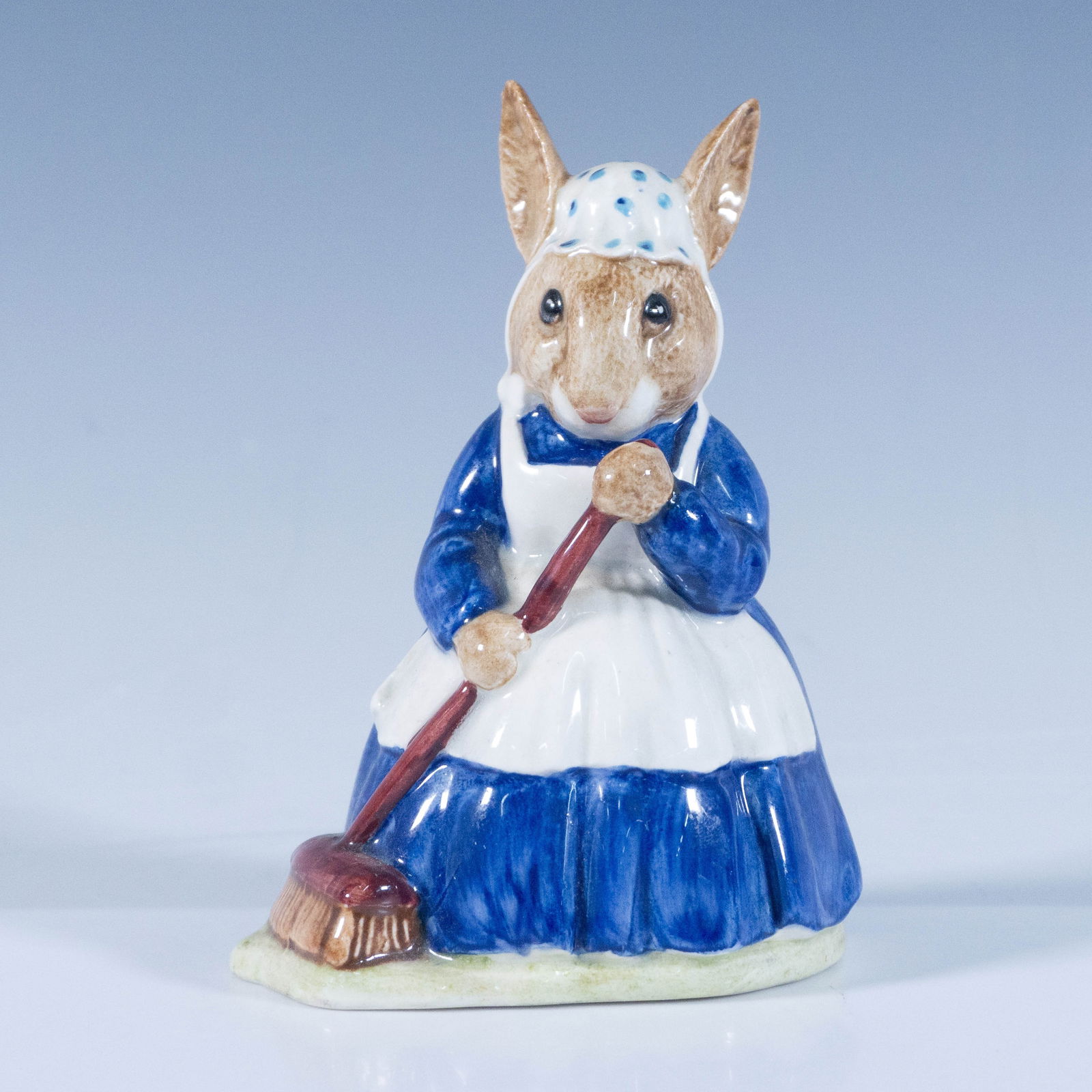 Mrs. Bunnykin Clean Sweep DB6 - Royal Doulton Bunnykins (1 of 3)