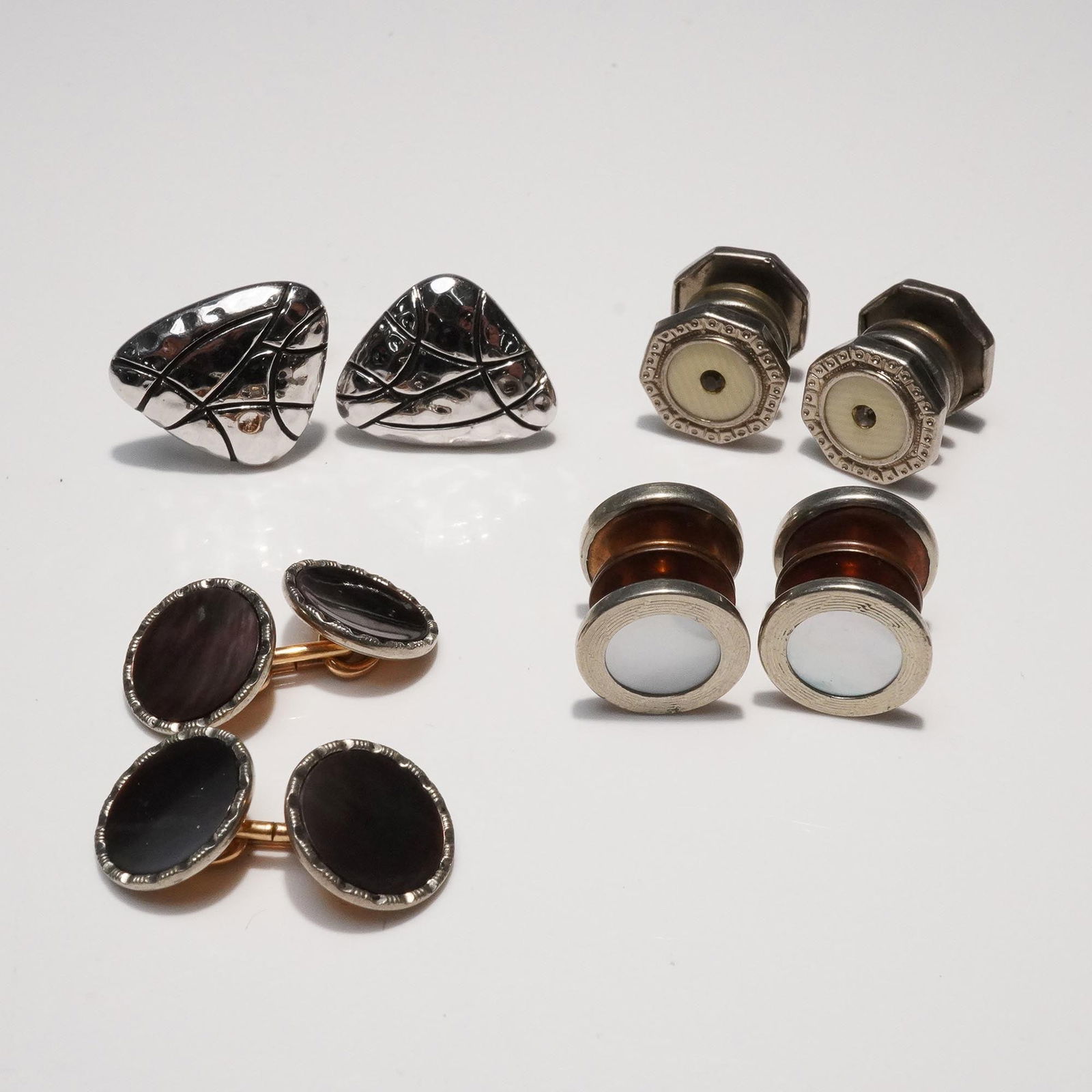 4 Pairs of Vintage Men's Cufflinks (1 of 6)