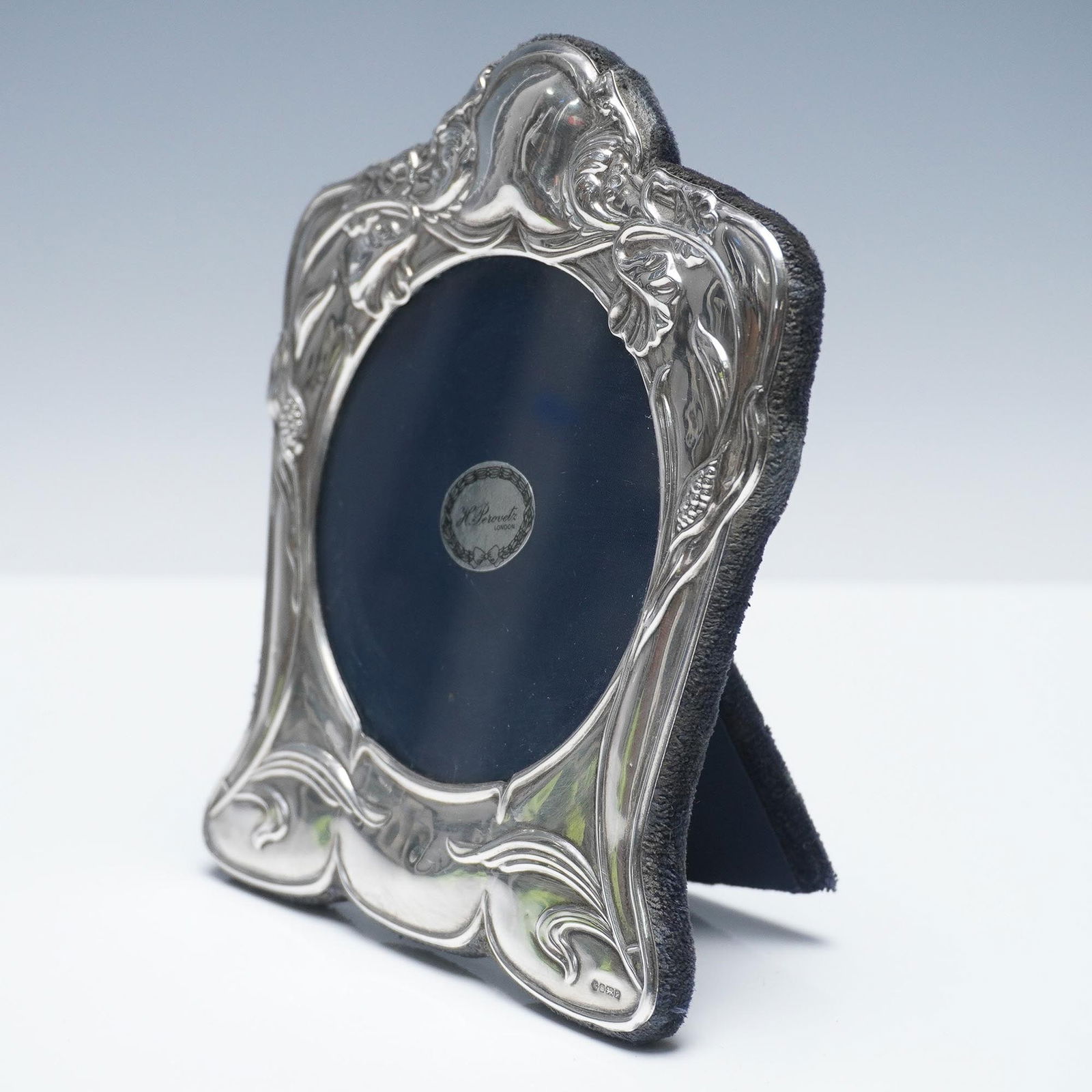 H. Perovetz with R. Carr's Sterling Silver Photo Frame (1 of 4)
