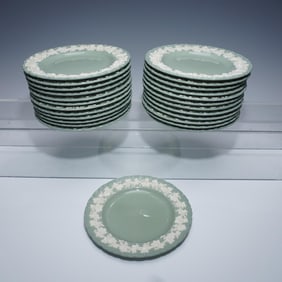 25pc Wedgwood Embossed Queens Ware Bread and Butter Plates