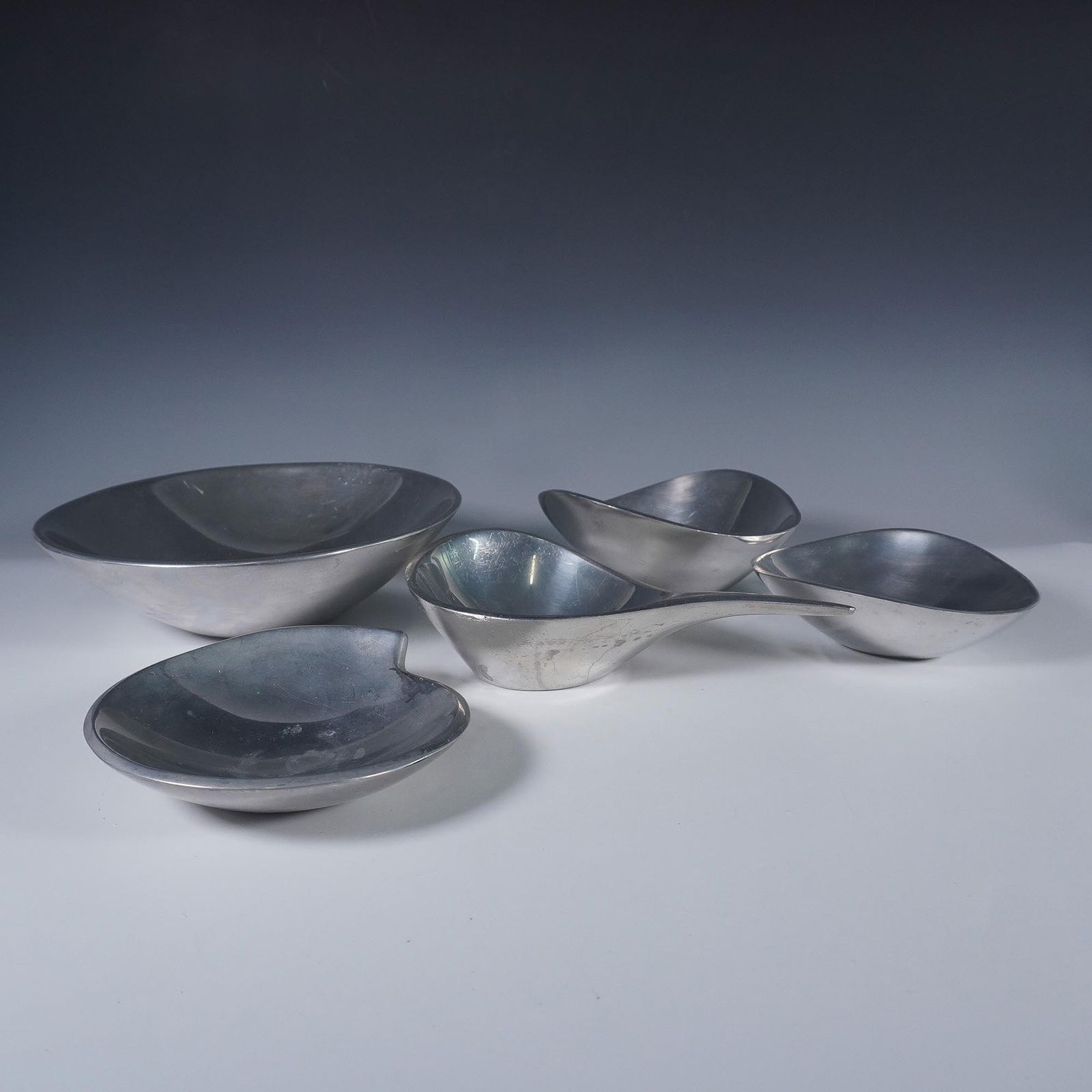 Nambe Classic Metal Alloy Serving Bowls (1 of 9)
