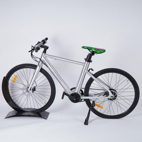 Britto Painted Unique Mercedes-Benz N+ Arrows 03 Electric Bicycle w/ Stand