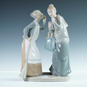 Lladro Porcelain Figurine, The Gossips 1004984