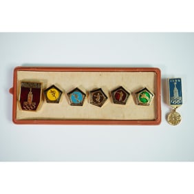 7pc 1980 Moscow Olympics Enamel Pin Set in Original Case