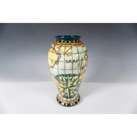 Moorcroft Collectors' Club by Alicia Amison Vase, Globe 1 of 7