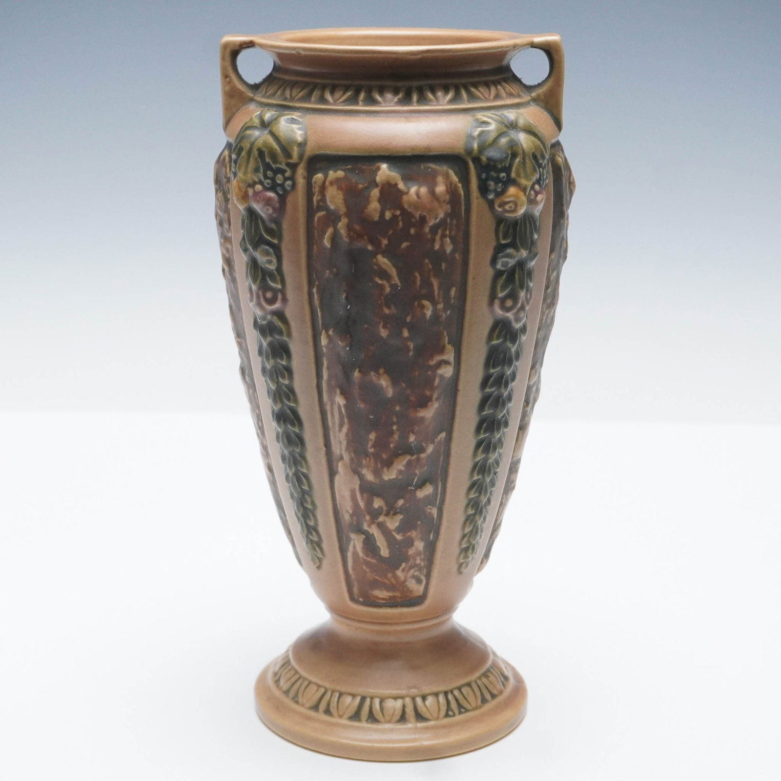 Roseville Pottery Vase, Florentine Pattern (1 of 5)