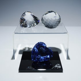 4pc Swarovski Crystal Hearts and Paperweight plus Mirror Base