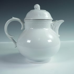 Kaiser Germany Belvedere White Porcelain Teapot with Lid