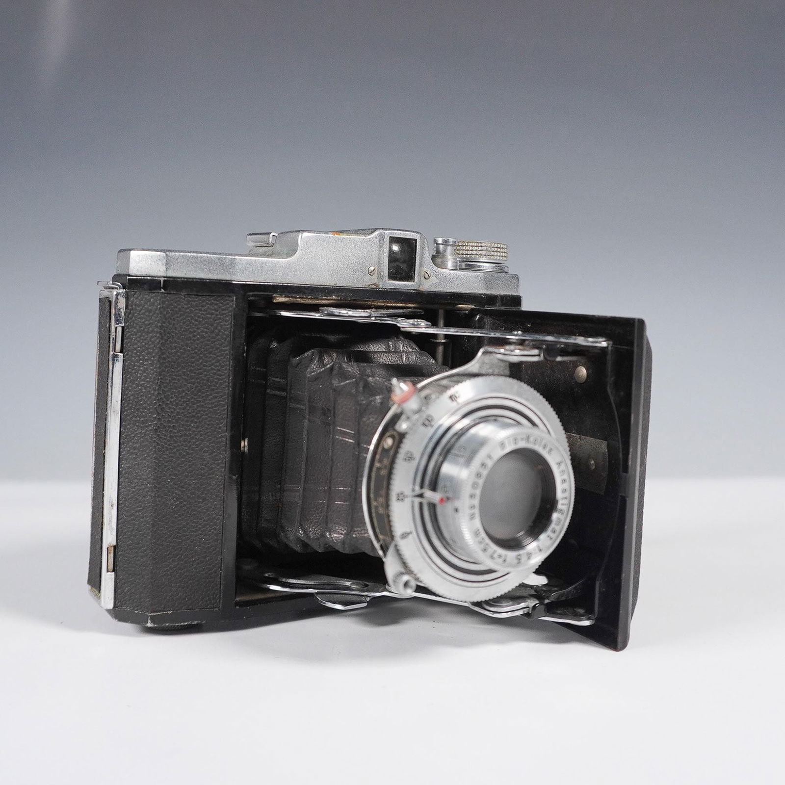 Okako Waltax Junior Folding Camera With Case