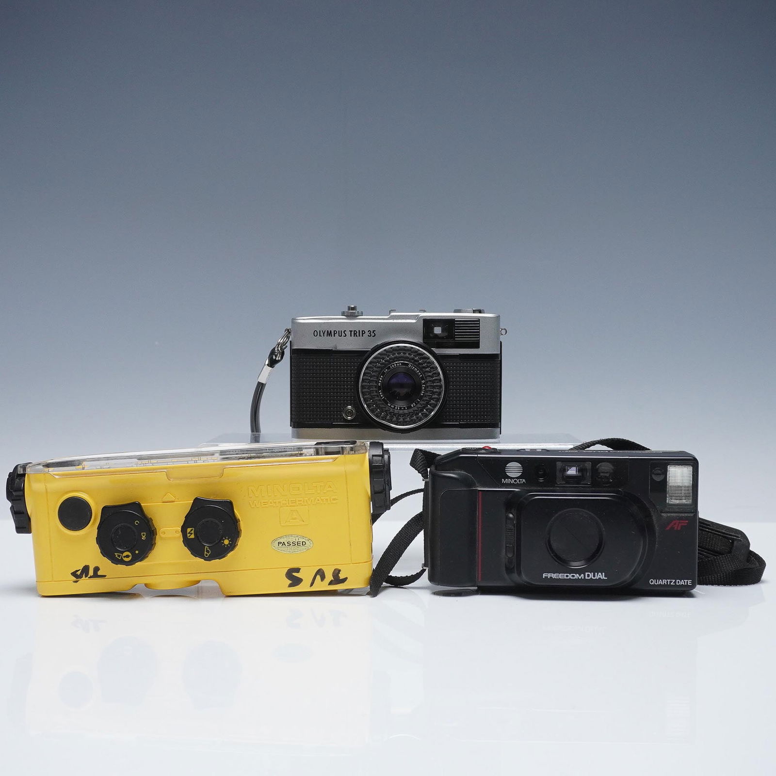 3pc Japanese 35mm Film Camera Set, Olympus and Minolta (1 of 6)