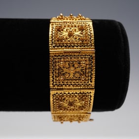 Intricate Filigree Bracelet in 14K-16K Gold