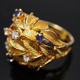 18K Gold Leaf Motif Ring with Sapphire and Diamond Accents