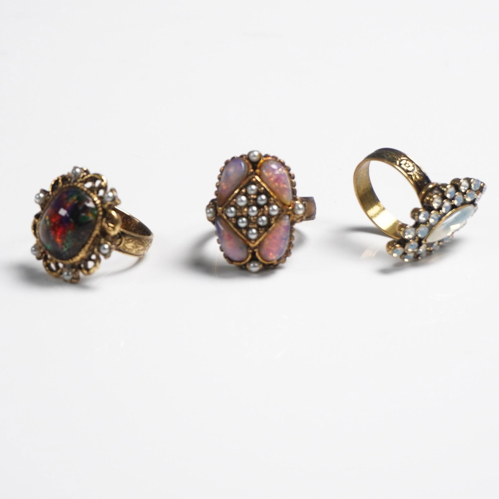 3pc Vintage Adjustable Costume Rings with Faux Opals and Pearls (1 of 6)