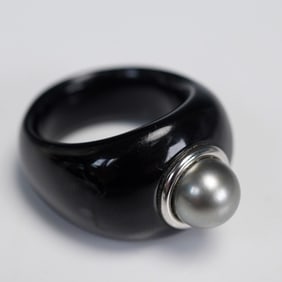 Baccarat 18K White Gold and Tahitian Pearl Ring