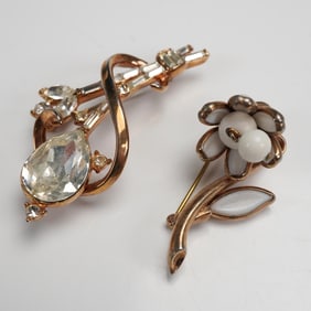 2pc Trifari Gold Tone Brooch Set