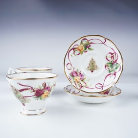 Set for 2 Royal Albert Cup and Saucer Set, Christmas Tree Motif