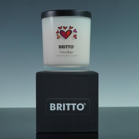 Britto Loveology Signature Scent Candle, Hearts