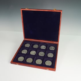 12pc Replica Comitia Americana Pewter Medals in Case