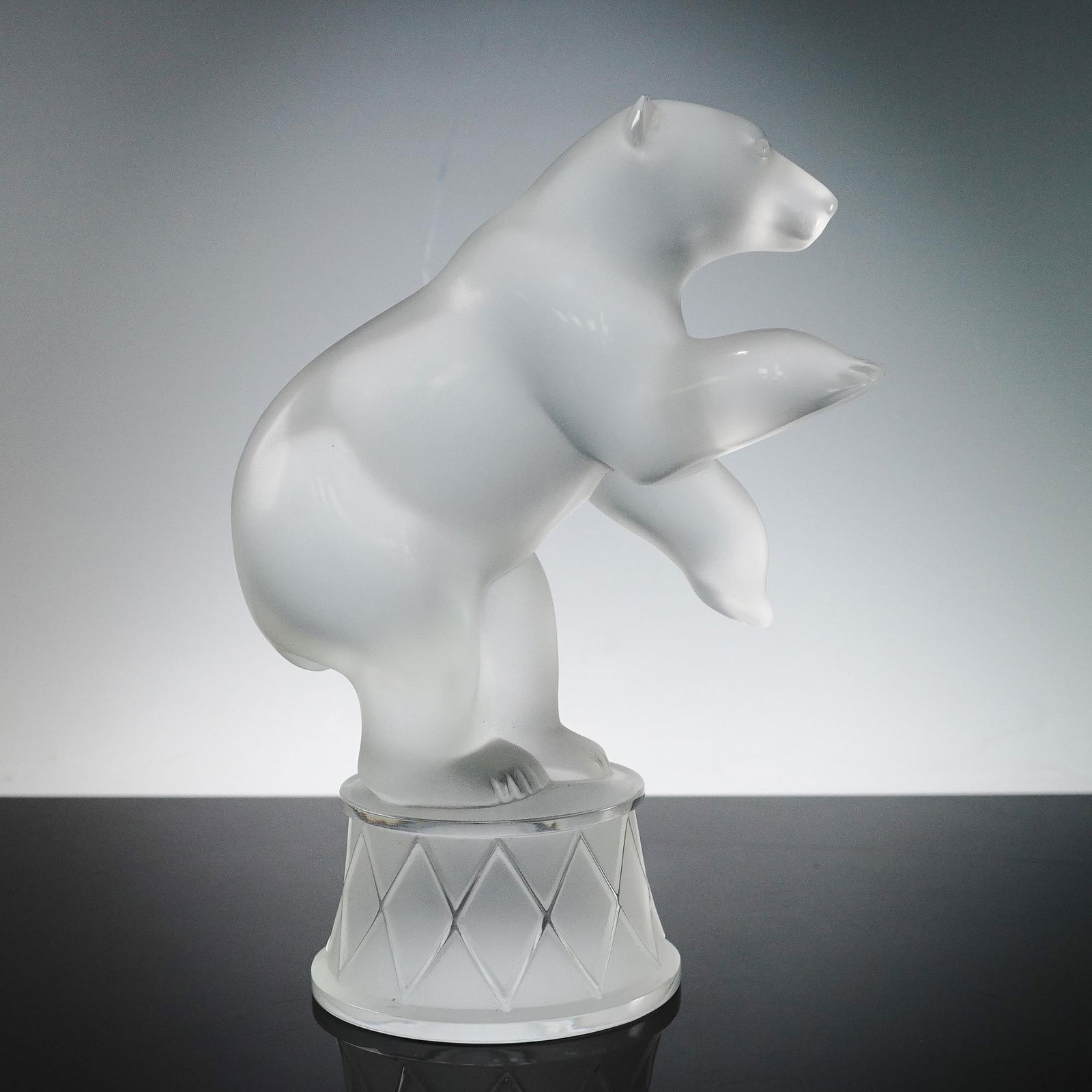 Lalique Crystal Figurine, Circus Polar Bear (1 of 4)