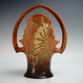Roseville Pottery Freesia Basket 392-10