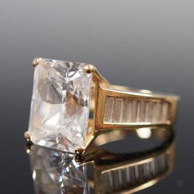 14K Gold Clear Stone Ring with Baguette Accents