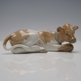Lladro Porcelain Figurine, Cow 1004680