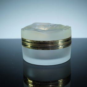 Lalique Frosted Crystal Daphne Powder Box