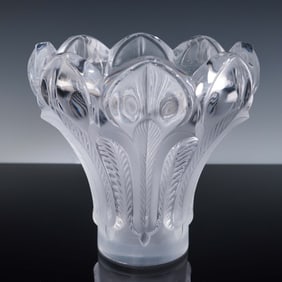 Lalique Crystal Vase, Esna
