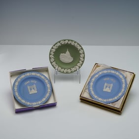 3pc Wedgwood Jasperware Commemorative Dishes