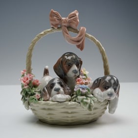Lladro Porcelain Figurine, A Litter of Love 1001441