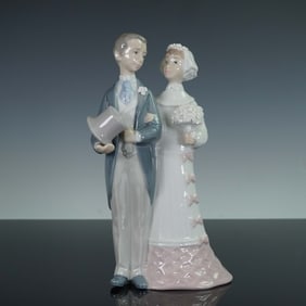 Lladro Porcelain Figurine, Wedding 1004800