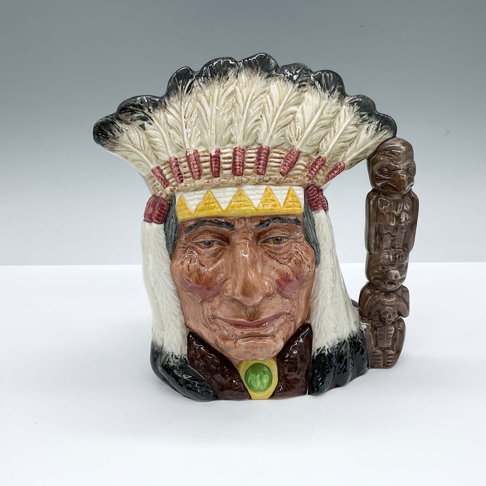Royal Doulton Jug, North American Indian D6611 (1 of 3)