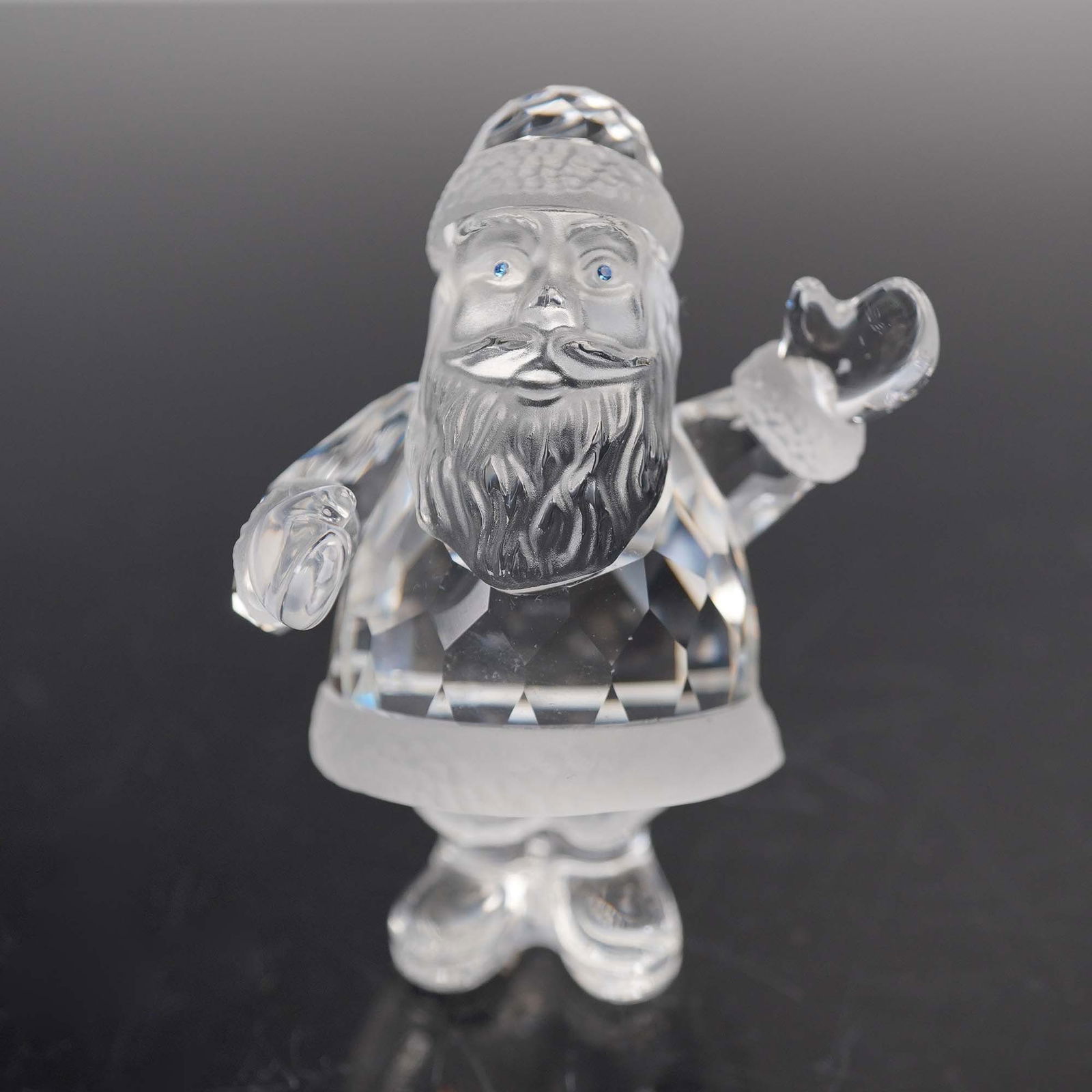 Swarovski Crystal Santa Claus Figurine with Box (1 of 5)