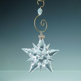Swarovski 2001 Christmas Star Ornament with Enhancer and Box