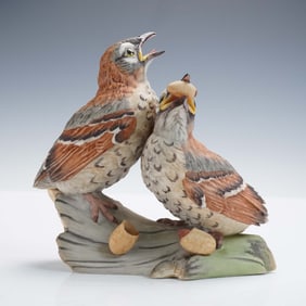 Boehm Porcelain Figurine, Brown Thrasher Hedglings