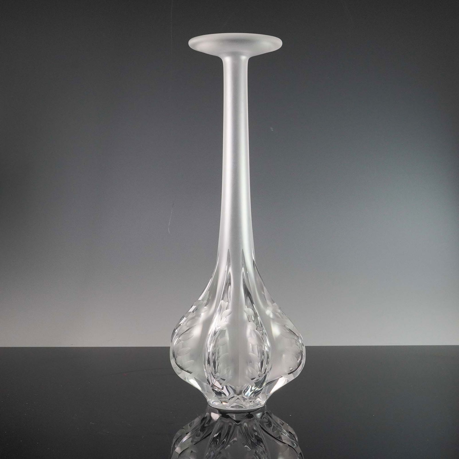 Lalique Crystal Vase, Claude Soliflore (1 of 8)