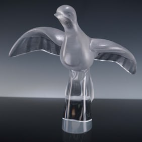 Lalique Crystal Sculpture, Colombe Clita Dove