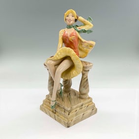 Kevin Frances Peggy Davies Figurine, La Brise