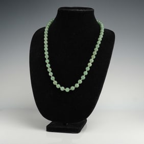 Green Aventurine Bead Necklace with Silver Clasp
