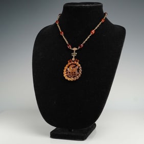 Carved Agate Pendant Necklace with 9ct Gold Mount