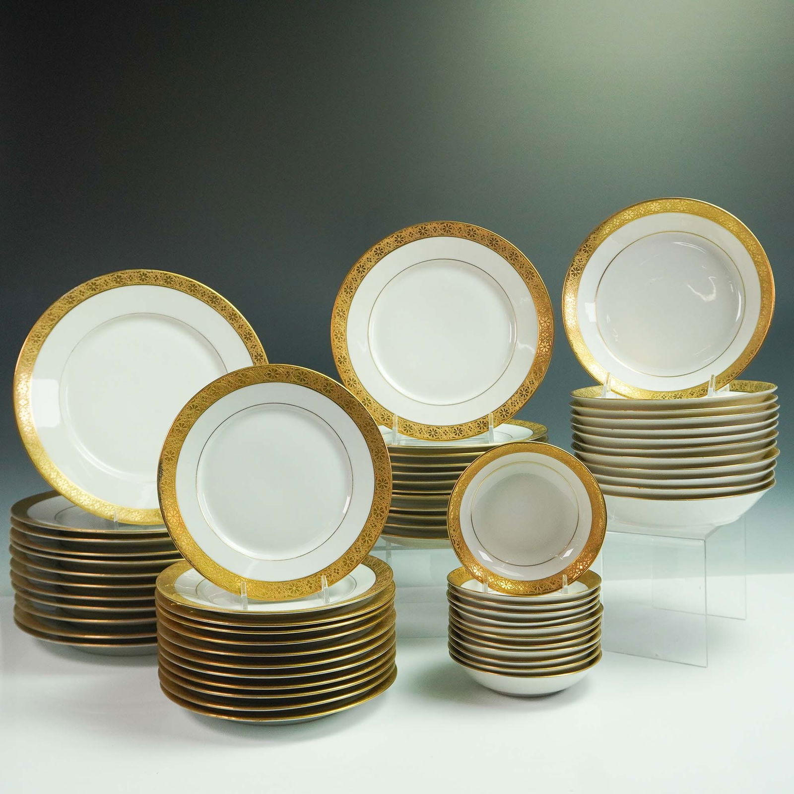 60pc Hutschenreuther Selb Bavaria Porcelain Plates Set for 12 Services (1 of 8)