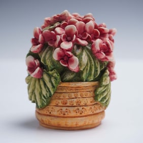 Harmony Kingdom Lord Byron's Harmony Garden Treasure Box, Begonia