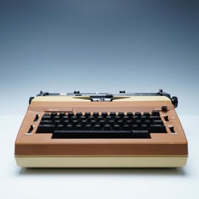 Sears Commentator I Electric Typewriter with Case