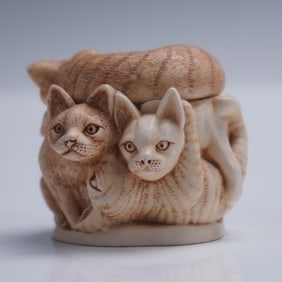 Harmony Kingdom Figurine Box, Perfect Friends with Original Box