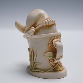 Harmony Kingdom Treasure Box, Catch As Catch Can