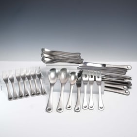 42pc Robert Welch Stainless Flatware, Design by William Welch