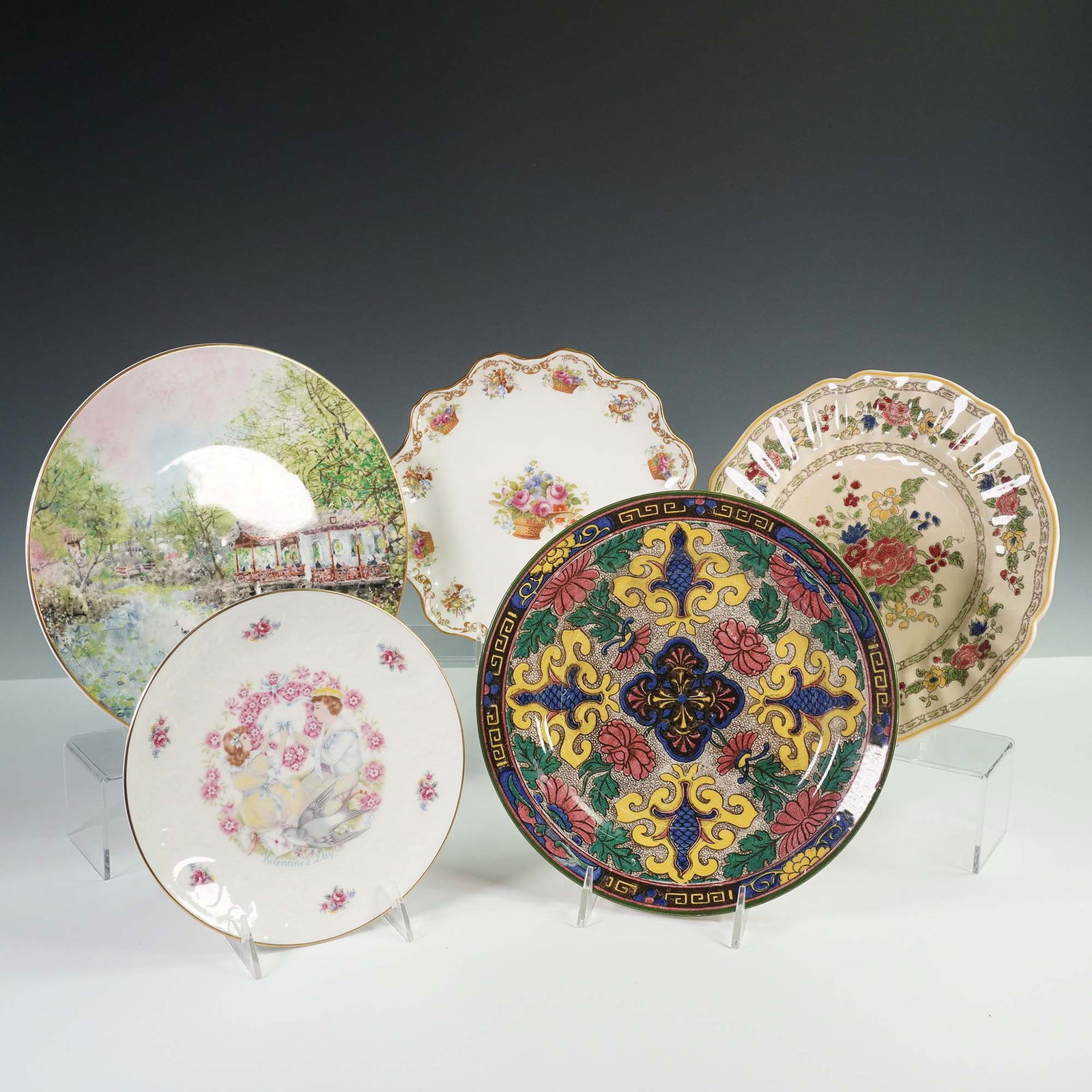 5pc Royal Doulton Plate Assortment, Gilt Trim (1 of 9)
