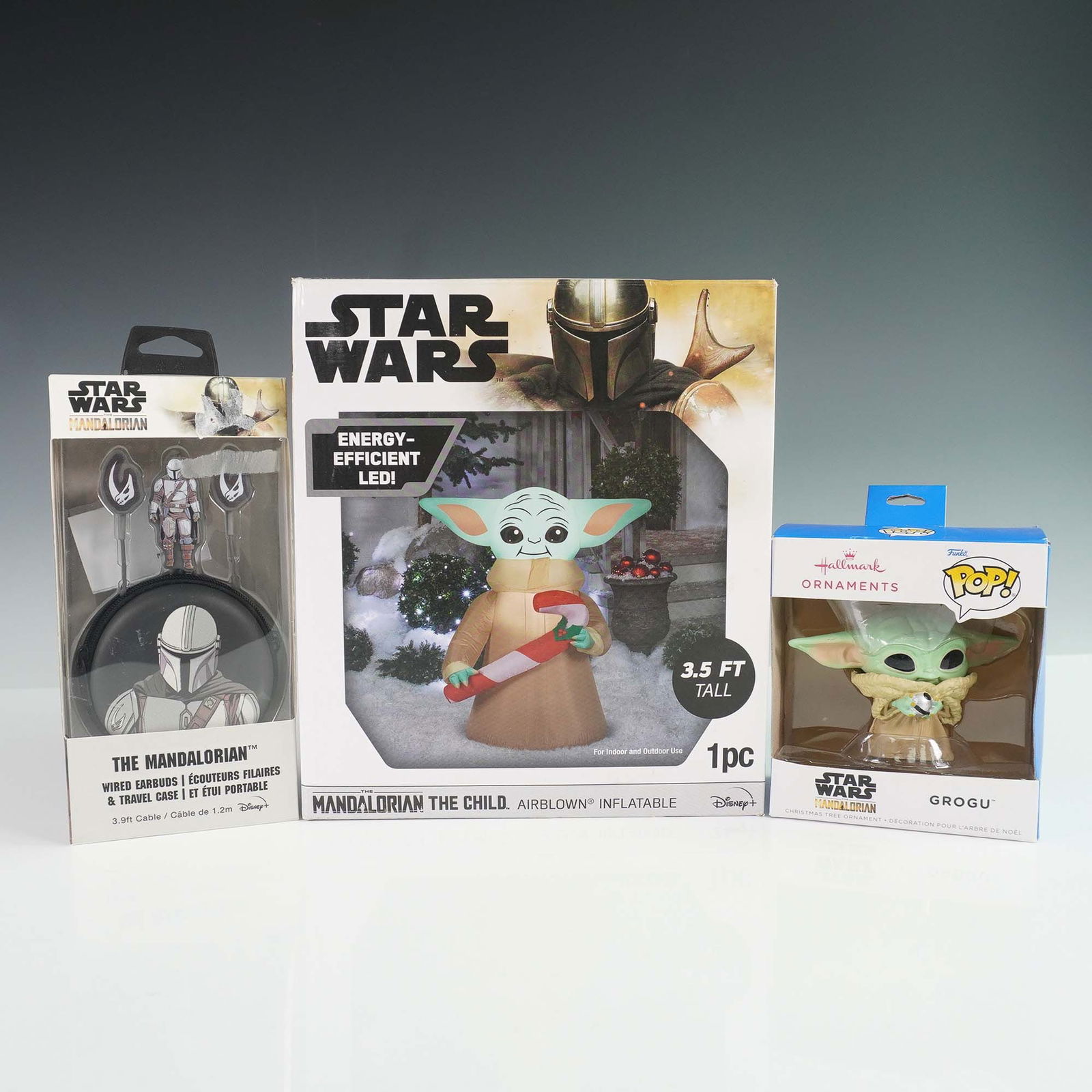 3pc Star Wars Mandalorian Holiday Decor & Collectibles (1 of 10)